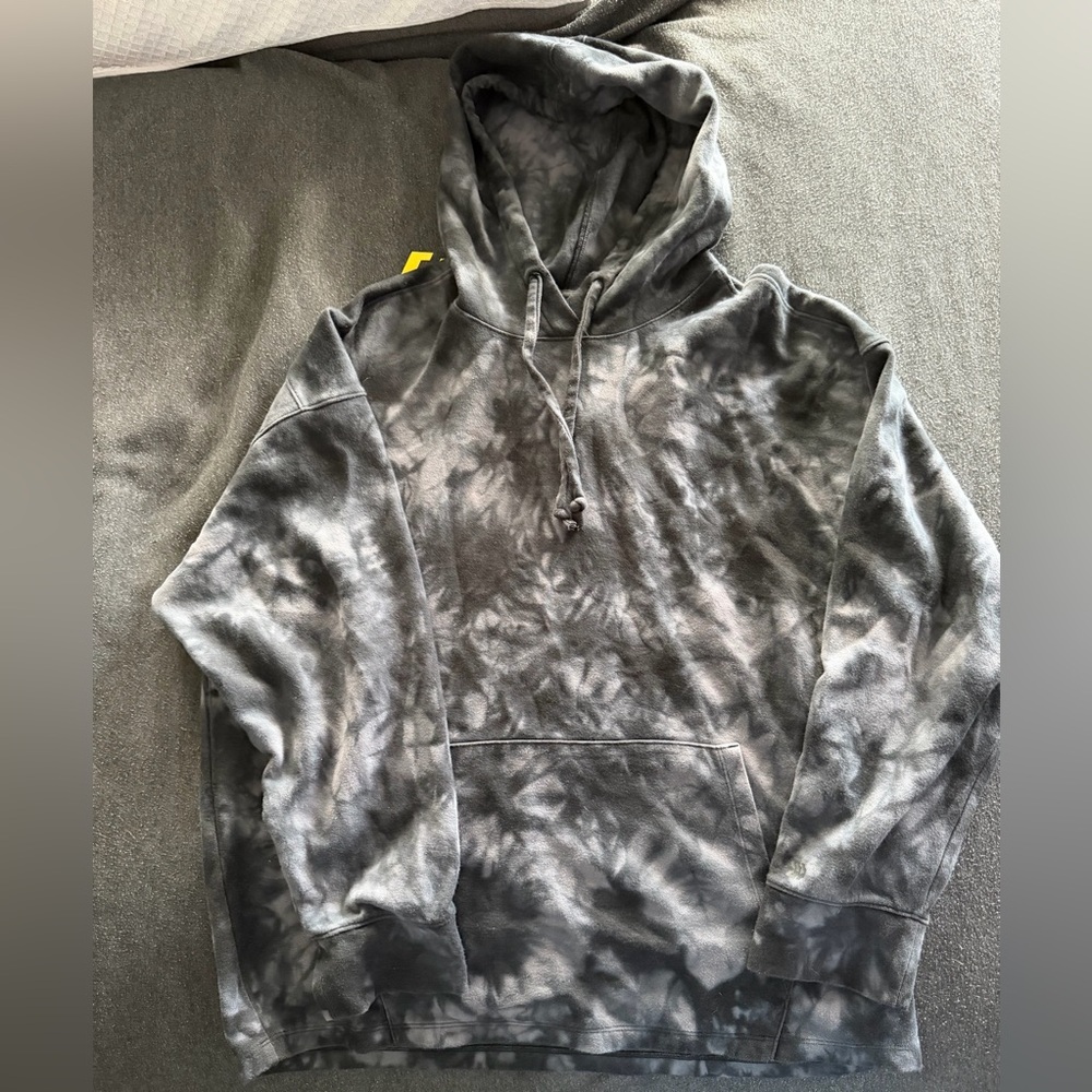 Women’s Gray Tie-Dye Hoodie